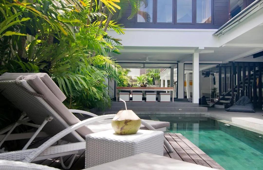 5Br Villa Sabtu - Minggu Villas Seminyak-1